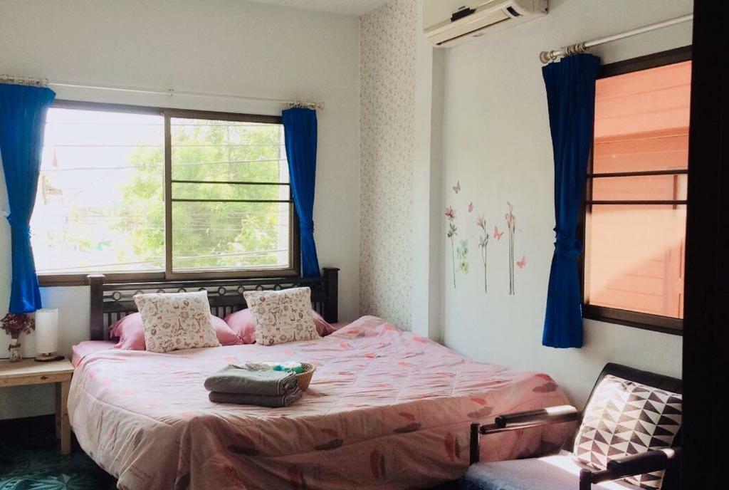 Sister House Chiangmai (Adults Only) Bed and Breakfast Chiang Mai Exteriör bild